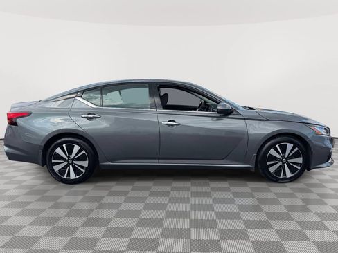 Used 2020 Nissan Altima 2.5 SV FWD image 4