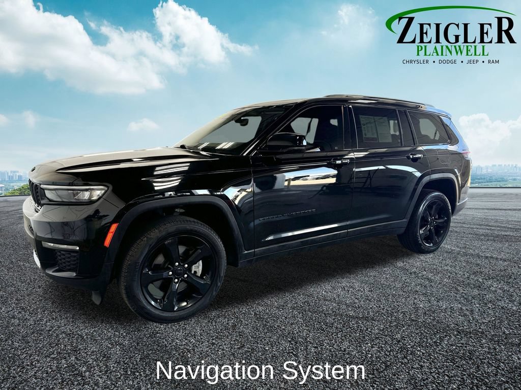 Used 2023 Jeep Grand Cherokee L Limited w/ Black Appearance Package AWD/4WD image 2