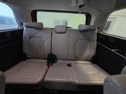 Used 2024 Ford Expedition Limited image 24