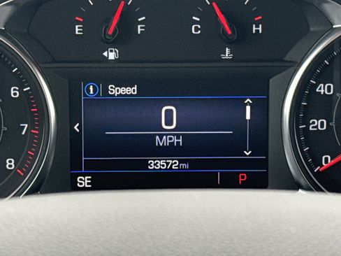 Used 2023 GMC Acadia SLE w/ Driver Convenience Package image 23