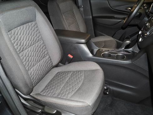 Used 2020 Chevrolet Equinox LT image 23