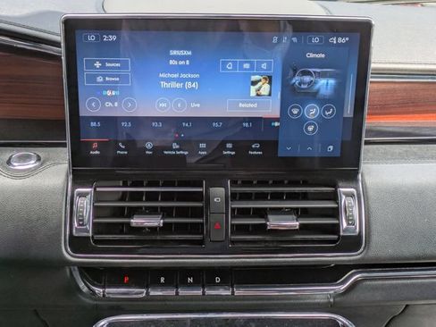 Used 2023 Lincoln Navigator Reserve AWD/4WD image 15