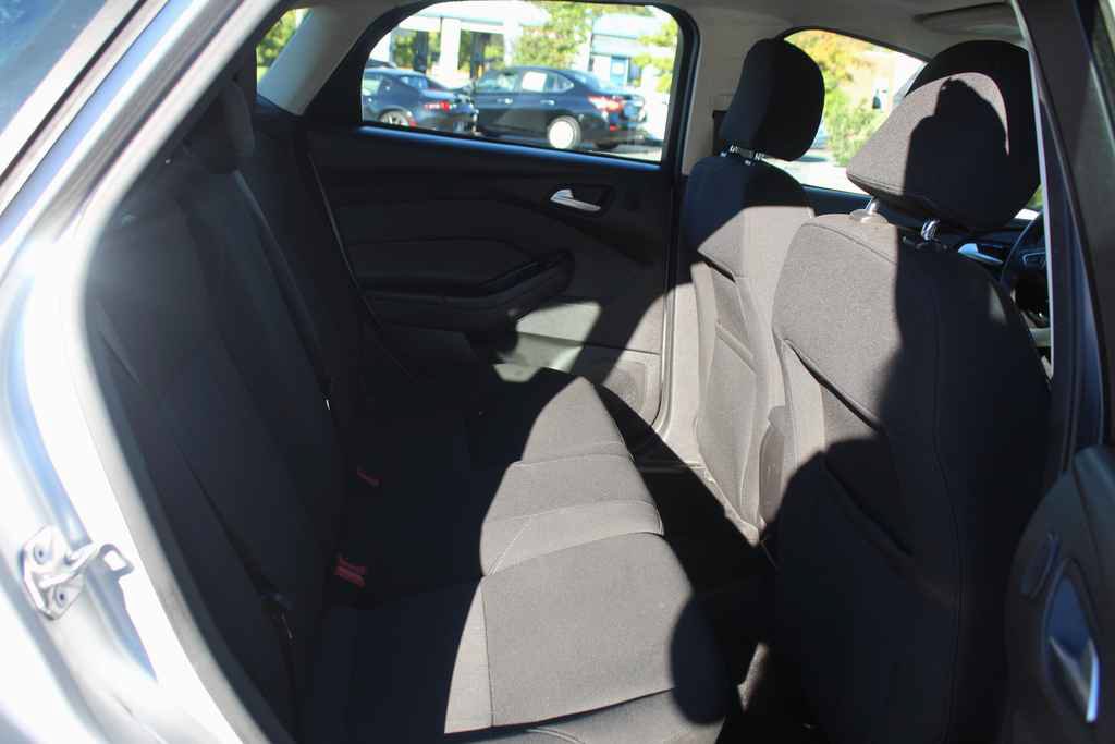 Used 2017 Ford Focus SEL FWD image 27