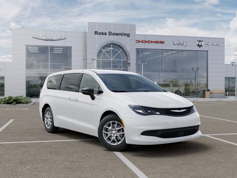 New 2027 Chrysler Pacifica LX FWD image 5