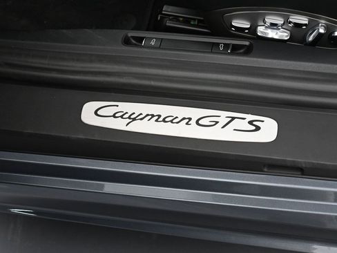 Certified 2025 Porsche 718 Cayman GTS RWD image 16