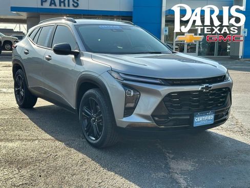 Certified 2025 Chevrolet Trax ACTIV w/ Driver Confidence Package image 1