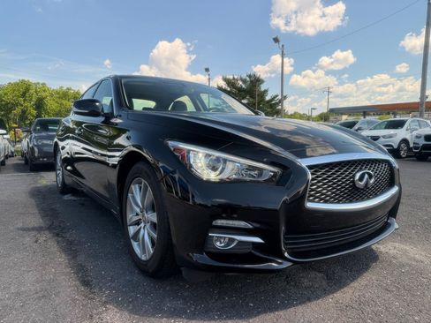 Used 2015 INFINITI Q50 Premium w/ Navigation Package AWD/4WD image 3