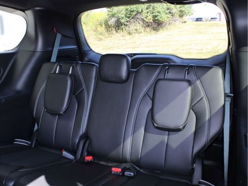 New 2026 Chrysler Pacifica Select image 25