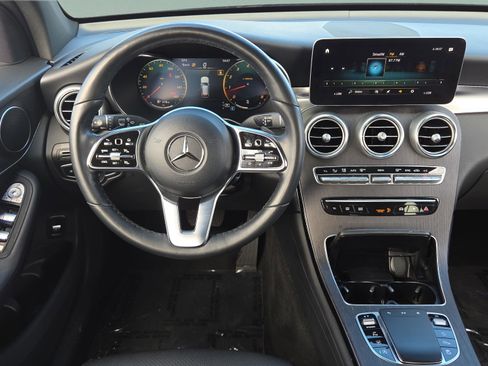 Certified 2022 Mercedes-Benz GLC 300 4MATIC image 11
