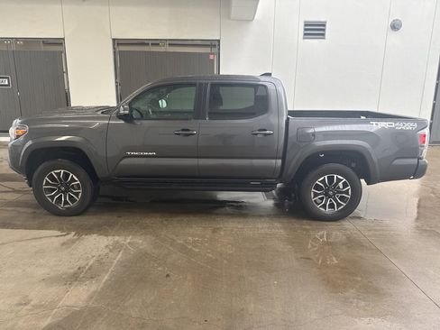 Used 2023 Toyota Tacoma TRD Sport image 6