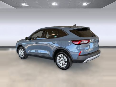 Certified 2025 Ford Escape Active w/ Tech Pack #1 FWD image 3