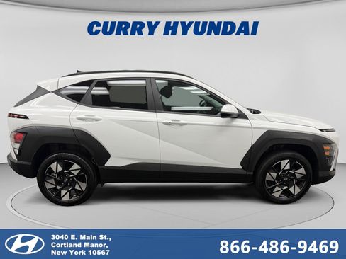 Used 2024 Hyundai Kona SEL AWD/4WD image 6