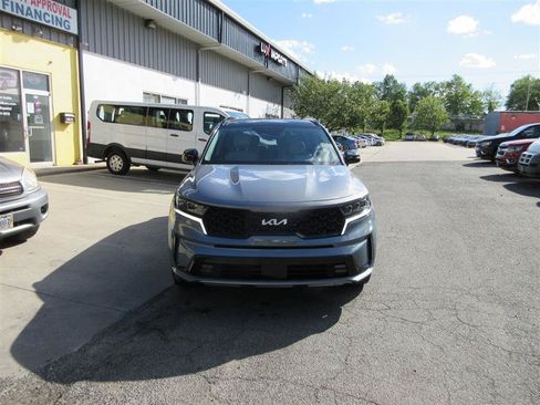 Used 2023 Kia Sorento SX AWD/4WD image 10