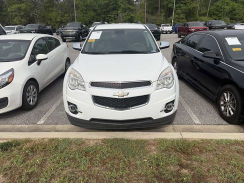Used 2015 Chevrolet Equinox LT w/ Chrome Appearance Package image 3