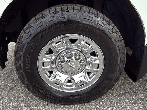 Used 2020 Nissan NV 3500 SV w/ Navigation Package image 23