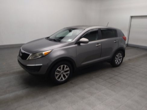 Used 2016 Kia Sportage LX FWD image 2