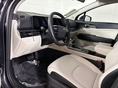 New 2026 Kia Sportage EX FWD image 22