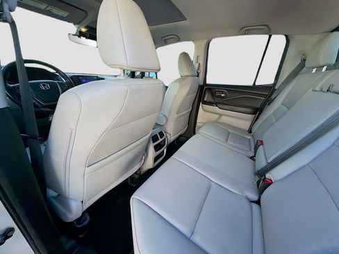 Certified 2021 Honda Ridgeline RTL image 24