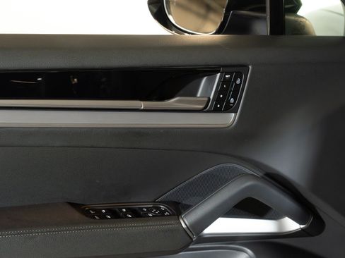 Certified 2026 Porsche Cayenne GTS AWD/4WD image 18