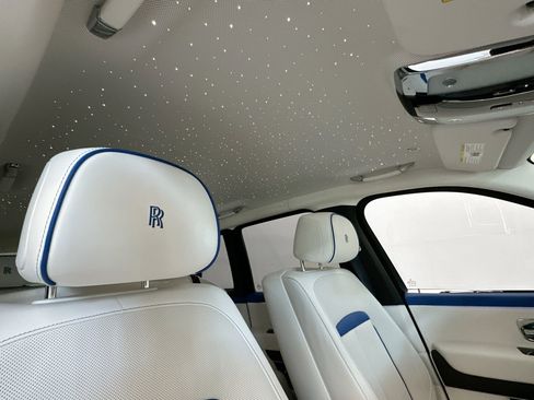 Certified 2025 Rolls-Royce Cullinan AWD/4WD image 22