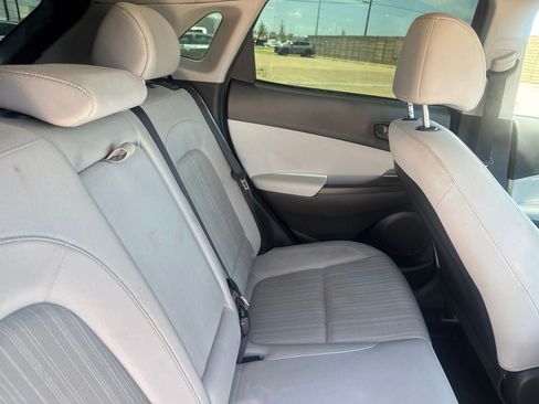 Used 2023 Hyundai Kona SEL FWD image 29