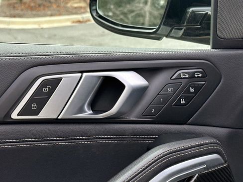 Used 2021 BMW X6 M50i w/ Executive Package image 19