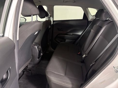 Used 2025 Hyundai Kona SEL FWD image 42