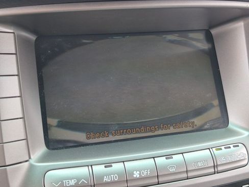 Used 2005 Lexus LX 470 4WD image 14