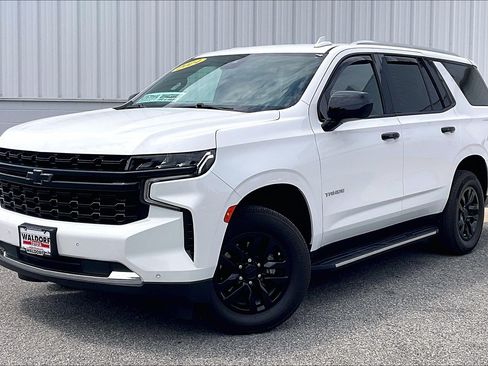 Used 2024 Chevrolet Tahoe LS AWD/4WD image 2