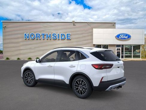 New 2025 Ford Escape SE w/ Class II Trailer Tow Package image 5