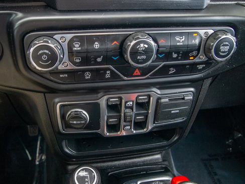 Used 2020 Jeep Wrangler Unlimited Sport S AWD/4WD image 17