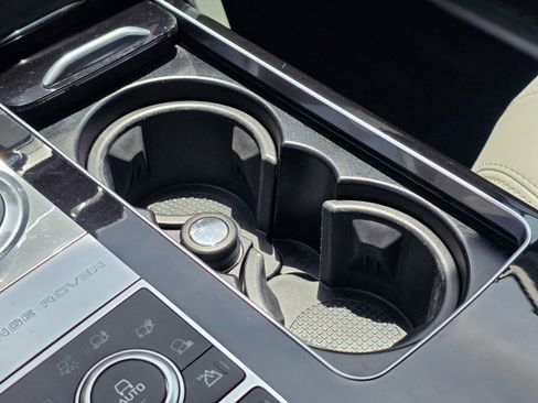 Used 2016 Land Rover Range Rover HSE image 37