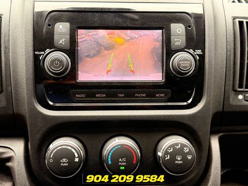 Used 2021 RAM ProMaster 2500 w/ Convenience Group FWD image 20