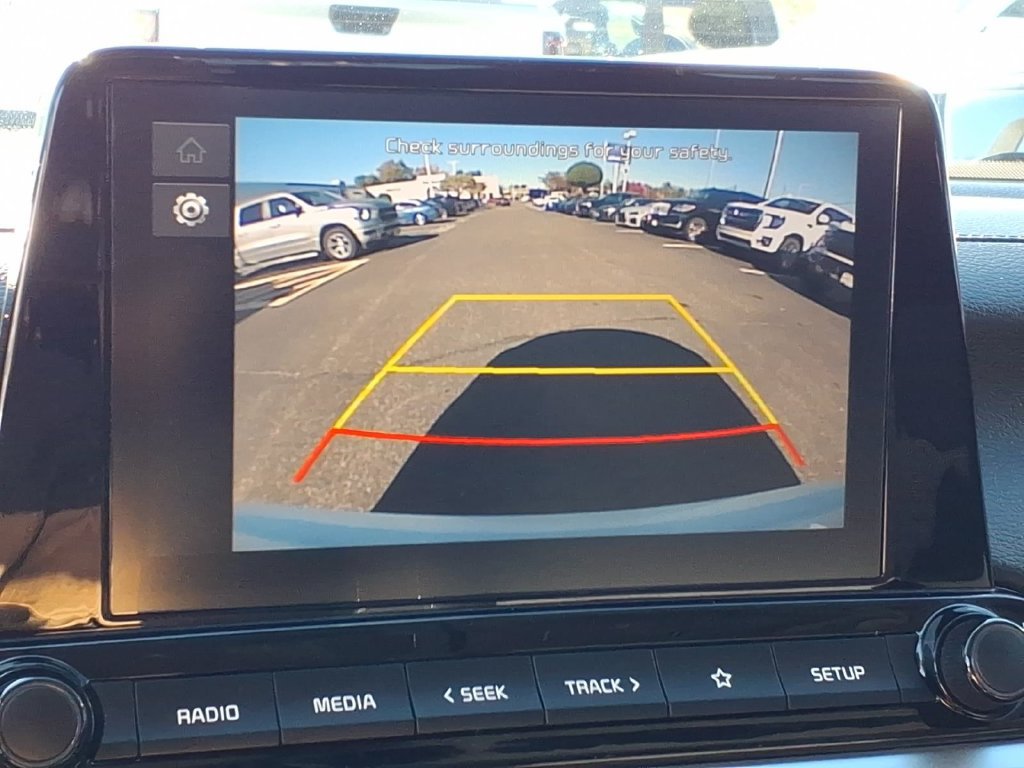 Used 2024 Kia Forte LXS w/ LXS Technology Package FWD image 10