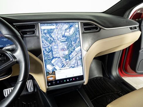 Used 2016 Tesla Model X P90D image 12