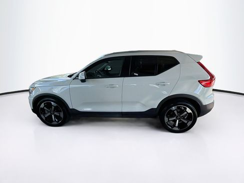 Used 2020 Volvo XC40 T5 Momentum AWD/4WD image 4