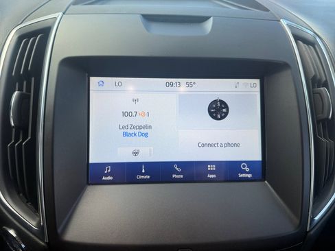 Certified 2020 Ford Edge Titanium image 23