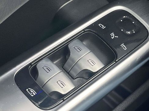 Certified 2023 Mercedes-Benz C 300 4MATIC Sedan image 32