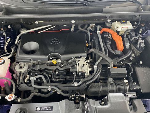Used 2020 Toyota RAV4 Limited AWD/4WD image 9