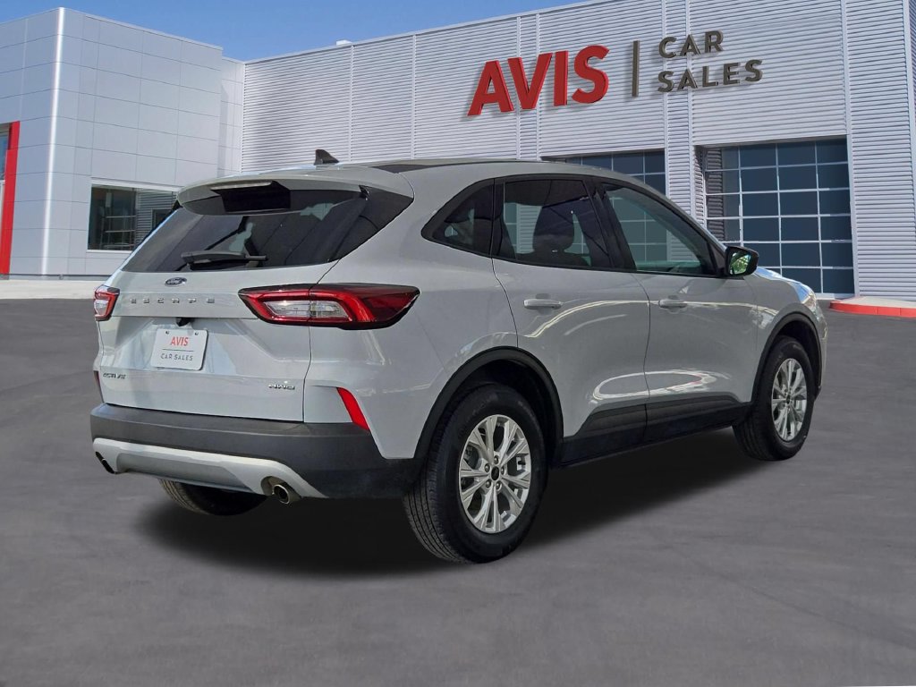 Used 2025 Ford Escape Active AWD/4WD image 5