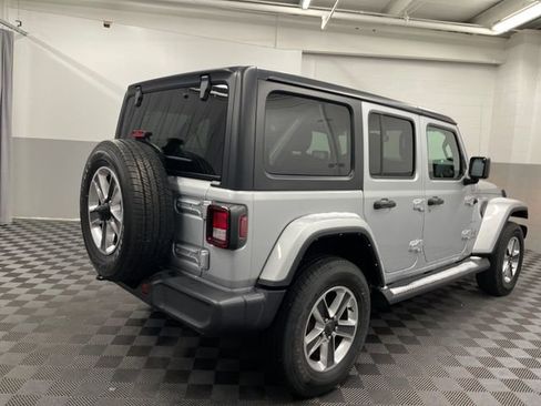 Used 2022 Jeep Wrangler Unlimited Sahara image 4