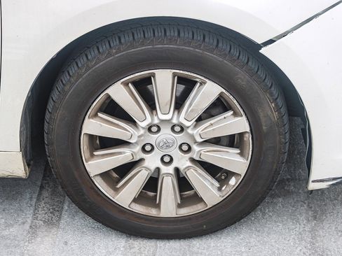 Used 2017 Toyota Sienna Limited image 14