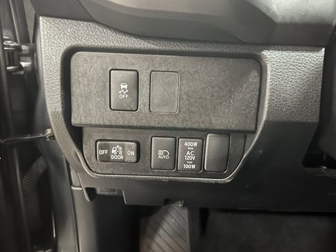 Used 2023 Toyota Tacoma TRD Off-Road image 24