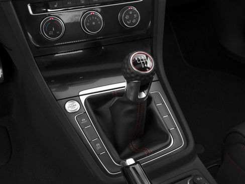 Used 2017 Volkswagen GTI SE FWD image 8