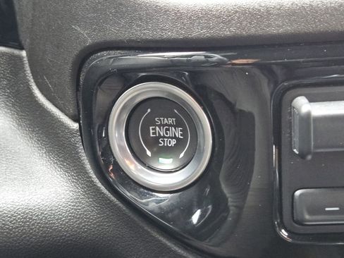 Used 2024 Chevrolet Silverado 1500 High Country w/ High Country Premium Package image 28