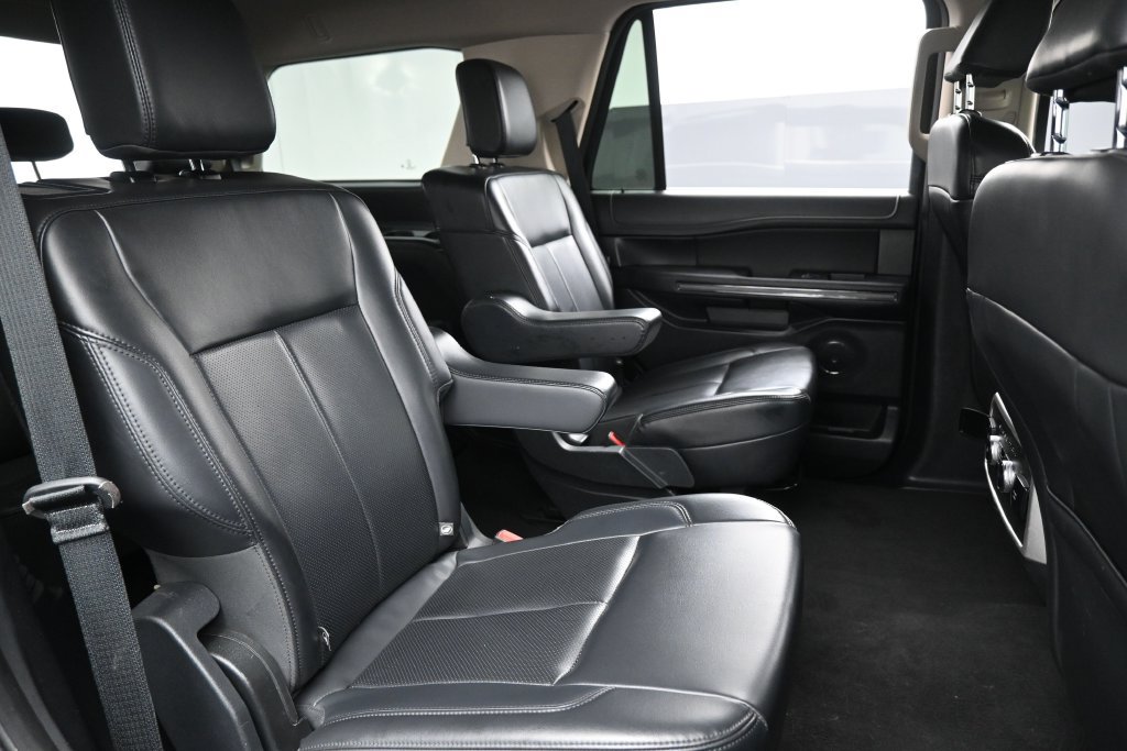 Used 2024 Ford Expedition XLT RWD image 27
