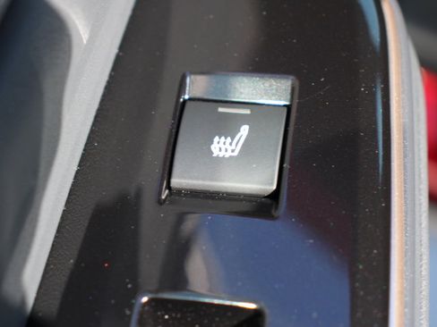 Used 2025 Toyota Crown Signia image 14