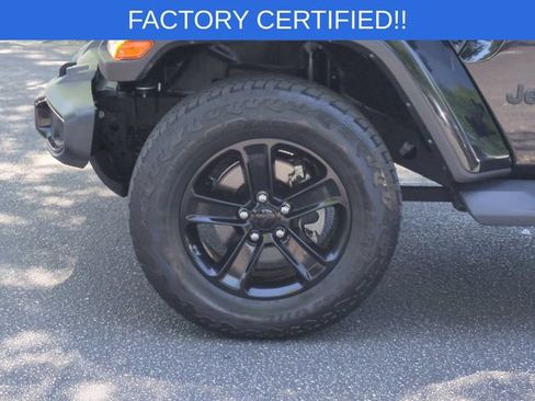 Used 2022 Jeep Wrangler Unlimited Sahara AWD/4WD image 10