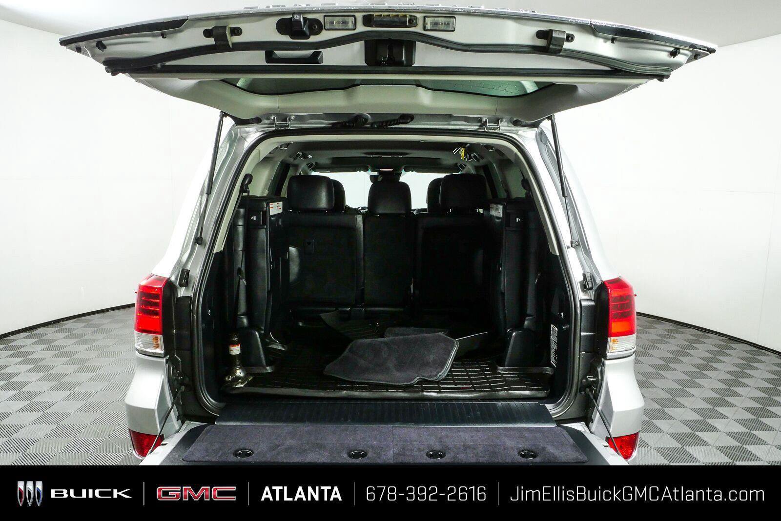 Used 2017 Toyota Land Cruiser AWD/4WD image 33
