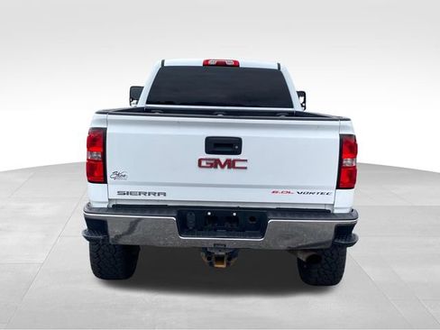 Used 2015 GMC Sierra 2500 SLE AWD/4WD image 4